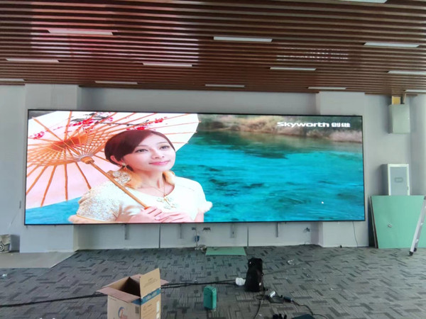 张湾P1.53led小间距屏安装案例